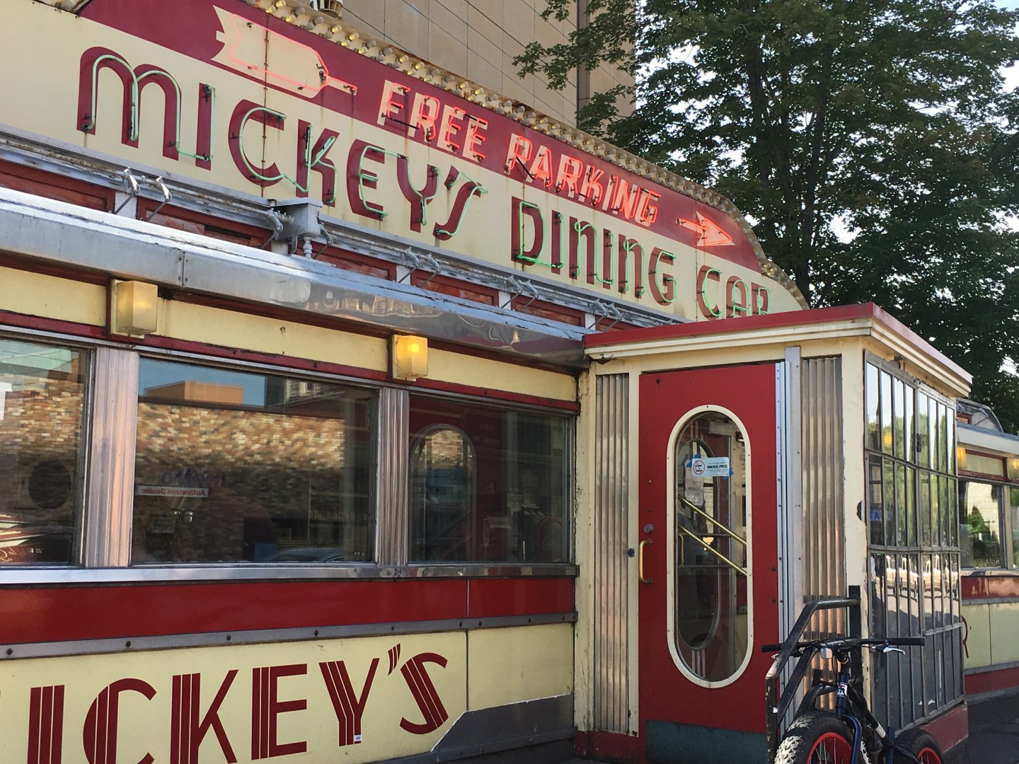 Mickey s Diner Everybody Knows Mickey s Lisa Stories mickey-s-diner-everybody-knows-mickey-s-lisa-stories